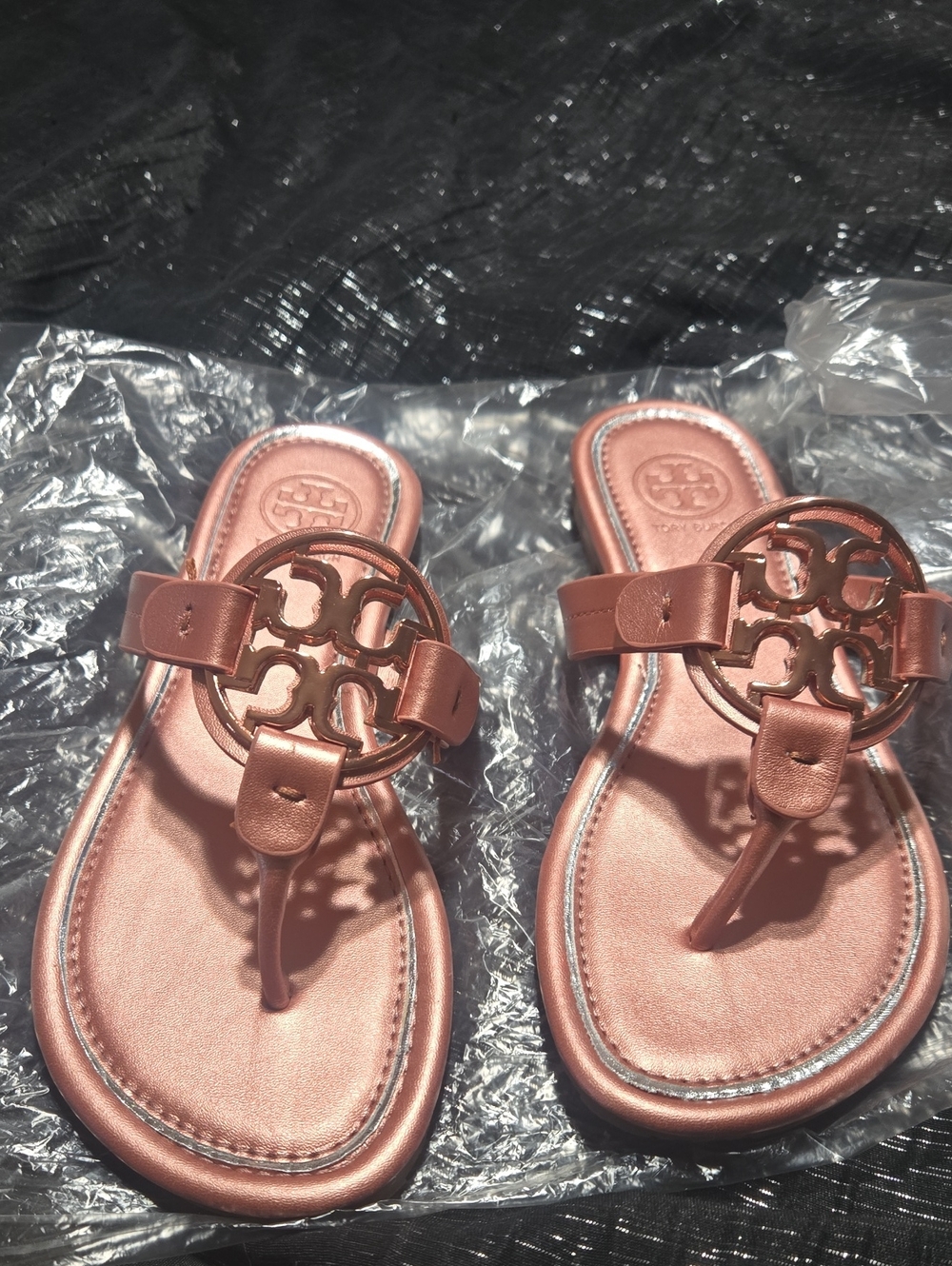 Tory Burch Metallic Rose Gold Logo Thong Sandals Brand New Gift... Can't Fit!!!